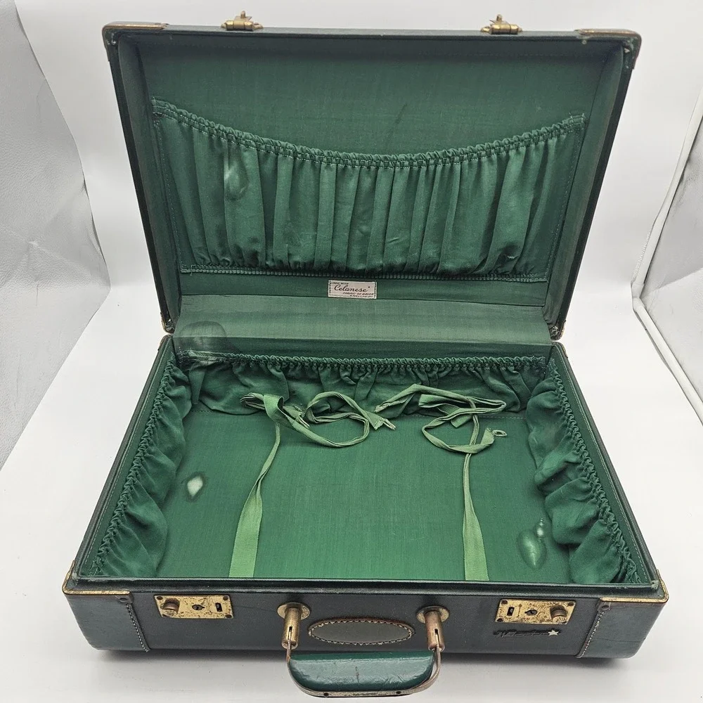 Vintage White Star Hard Shell Suitcase Luggage Green Celanese Lined Made USA 40s